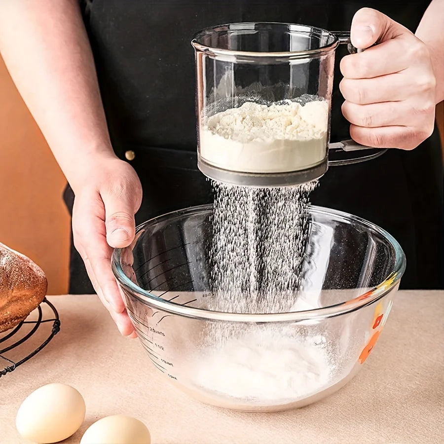 Halbautomatisches Mehlsieb mit Handpress-Design – Klumpenfrei & Einfach Backen