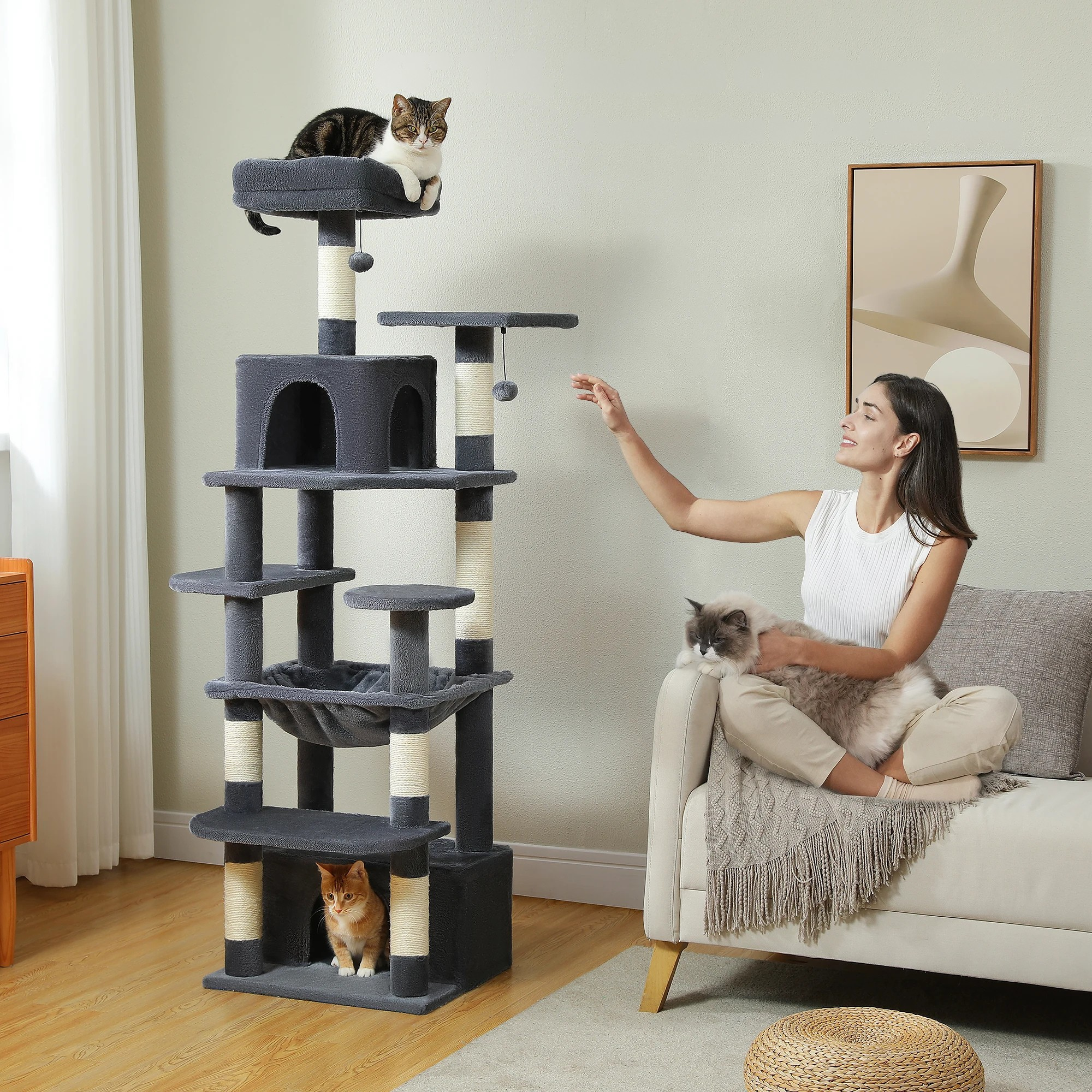 Großer Kratzbaum & Kletterturm für Katzen – Maximales Spielvergnügen für große Stubentiger