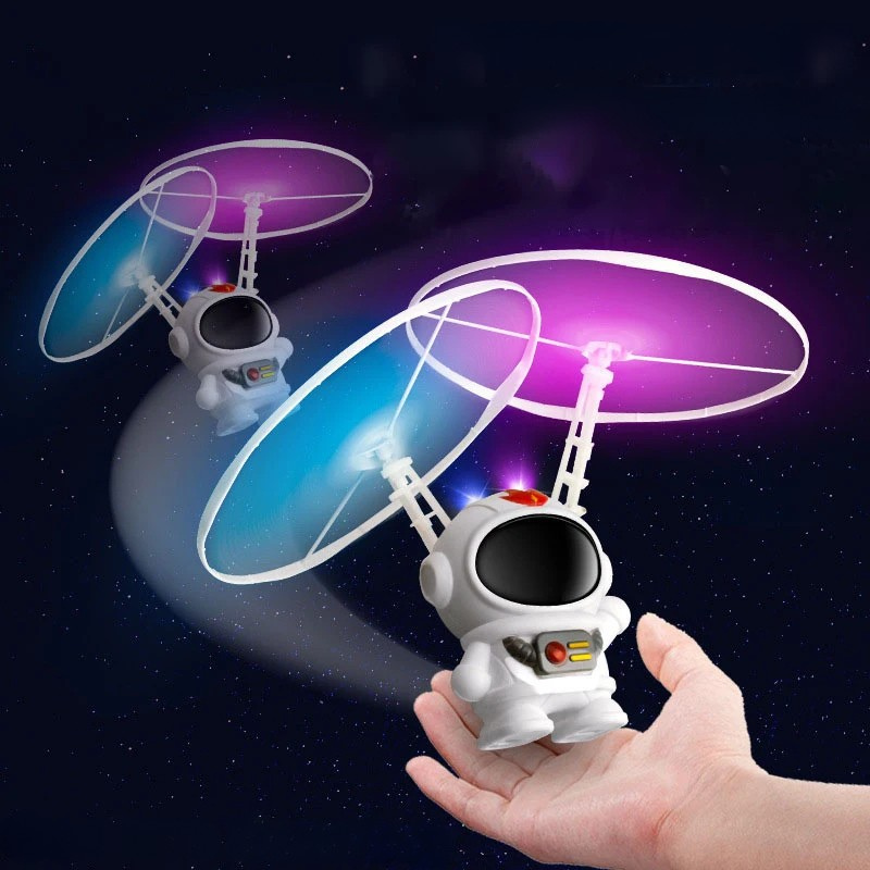 Mini Infrarot Induktions Fliegen Spielzeug – Astronaut Helikopter mit automatischem Flug für Kinder